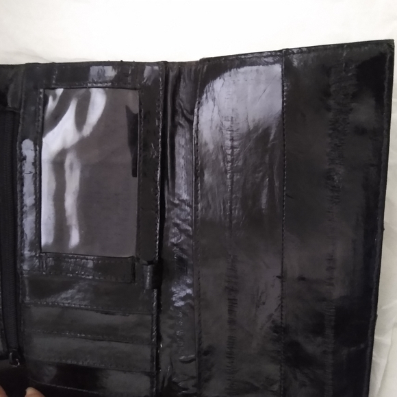 Wallet - Picture 3 of 3